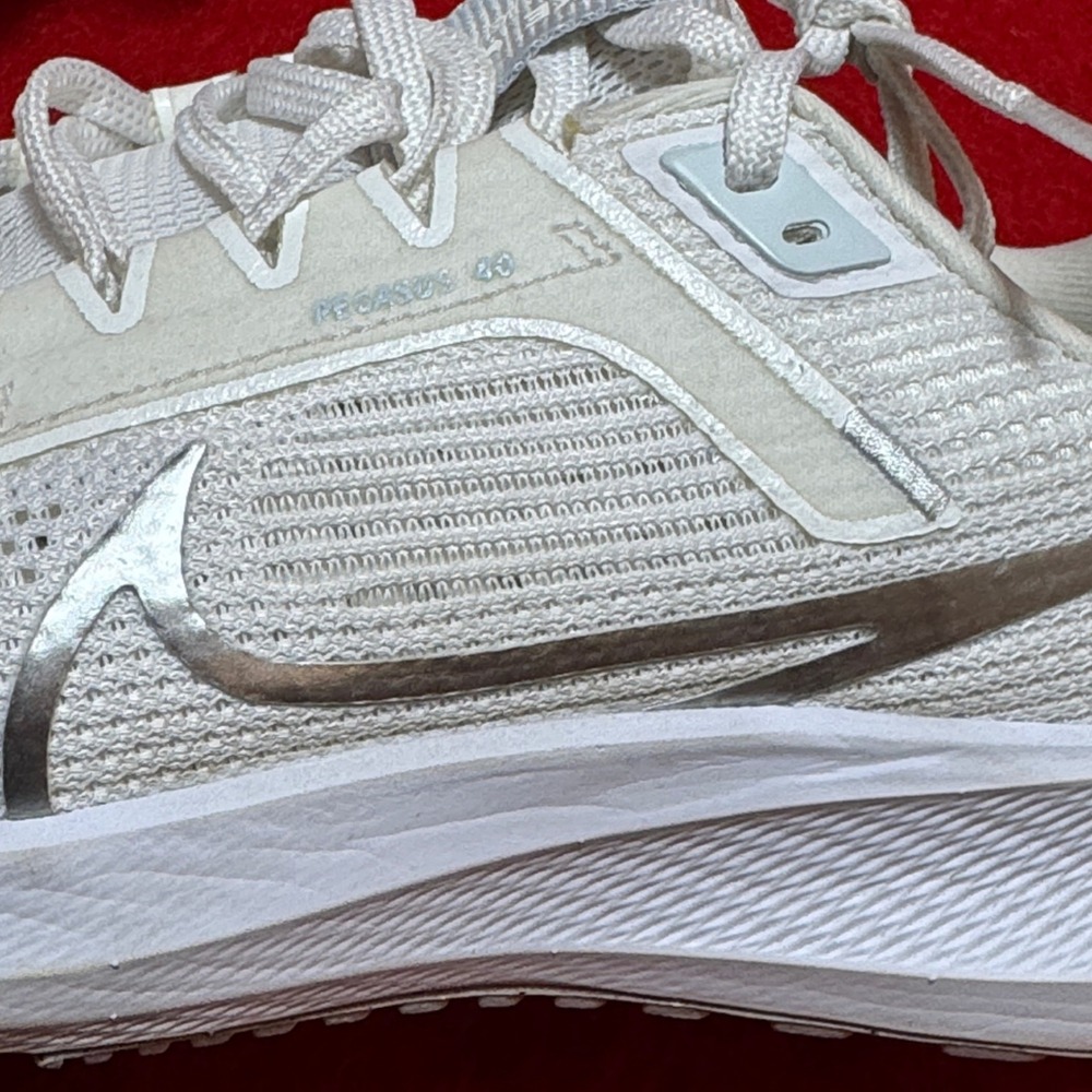 Nike Air Zoom Pegasus Shoes Women's 9 White Silver 40DV3854-101 Running Sneakers - Picture 4 of 8